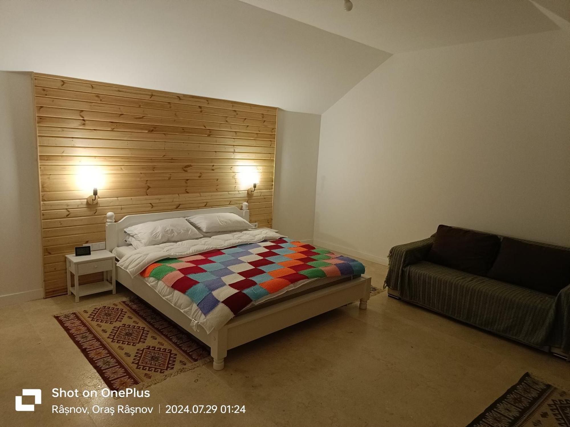 Imperfect House Hotel Rîşnov Eksteriør billede